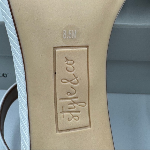 Style & Co Paycee White Heels 8.5M – Zip Back - Picture 6 of 8